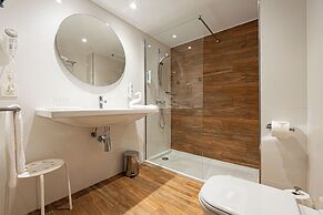 Intelier Rosella Hotel