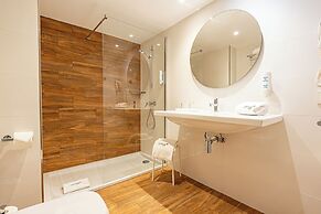 Intelier Rosella Hotel