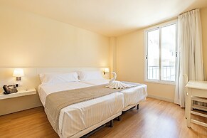 Intelier Rosella Hotel