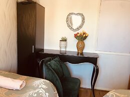 Centrally Located 4 Bedroom House