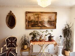 Centrally Located 4 Bedroom House