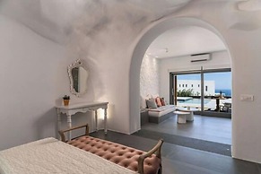 Numa Santorini