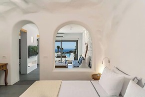 Numa Santorini
