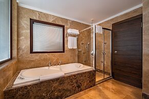 Rixos Park Belek - The Land of Legends Access