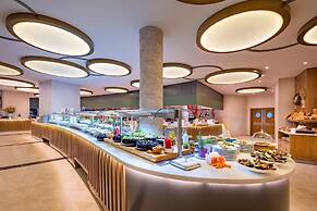 Rixos Park Belek - The Land of Legends Access