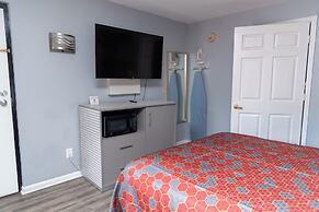 Columbus Inn and Suites