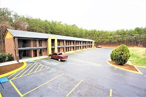 Columbus Inn and Suites