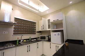 PLATINUM PLUS APARTMENTS