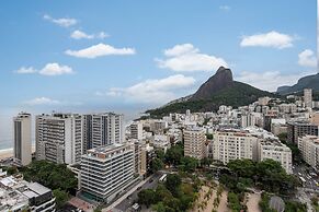 (902-B) Studio com Vista Mar e Comodidades