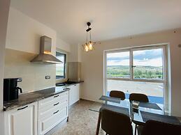 Deluxe Apartment with Balcony & Parking