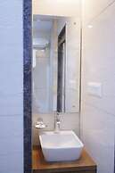 AVENUE Hotel Ballygunge