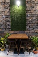 AVENUE Hotel Ballygunge