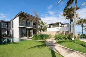 Beachfront Villa in Danang Resort & Spa
