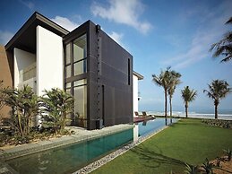 Beachfront Villa in Danang Resort & Spa