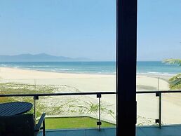 Beachfront Villa in Danang Resort & Spa