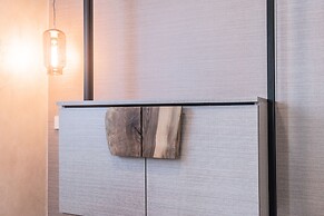 L&B amphitheater apartments