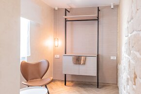 L&B amphitheater apartments