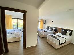 Atas Aqua  Otel Avsa