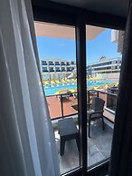 Atas Aqua  Otel Avsa