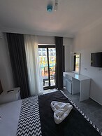 Atas Aqua  Otel Avsa