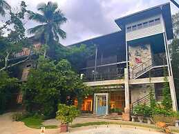 Ceylon Kingsmen Garden Hotel