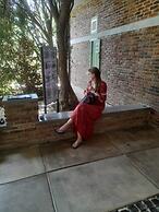 Ceylon Kingsmen Garden Hotel