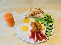 Ceylon Kingsmen Garden Hotel