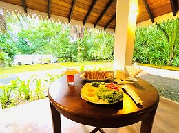 Ceylon Kingsmen Garden Hotel