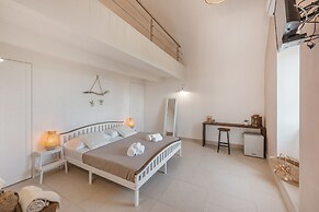 Calacala rooms, restaurant & farm experience