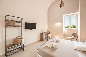 Calacala rooms, restaurant & farm experience