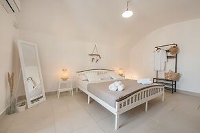 Calacala rooms, restaurant & farm experience