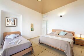 Calacala rooms, restaurant & farm experience