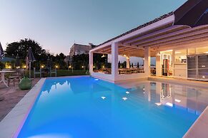 Calacala rooms, restaurant & farm experience