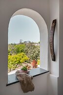 Calacala rooms, restaurant & farm experience