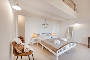 Calacala rooms, restaurant & farm experience