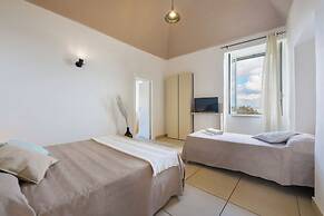 Calacala rooms, restaurant & farm experience