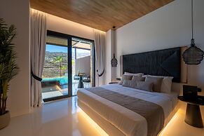 Ftelia Black Villas
