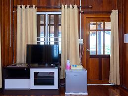 Beung Sampathuan Nakornchaisri Resort