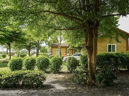 Beung Sampathuan Nakornchaisri Resort