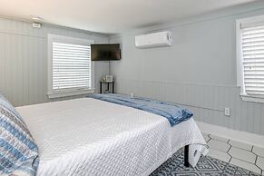 Anchors Away River House