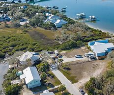 Anchors Away River House