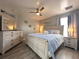 Sleeps +13 - 6 Bd Amazing Villa Private Pool 321cd 6 Bedroom Villa by 