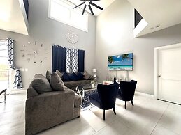 Sleeps +13 - 6 Bd Amazing Villa Private Pool 321cd 6 Bedroom Villa by 