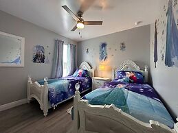 Sleeps +13 - 6 Bd Amazing Villa Private Pool 321cd 6 Bedroom Villa by 