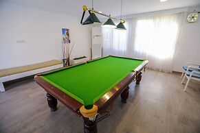 Lagoonie Lodge Hotel