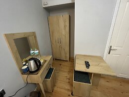 Golden Metro Boutique