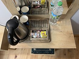 Golden Metro Boutique