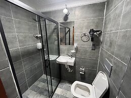 Golden Metro Boutique