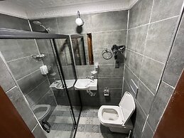 Golden Metro Boutique