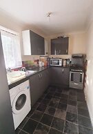 Remarkable 1-bed Flat in Slough, Near Farnham Road